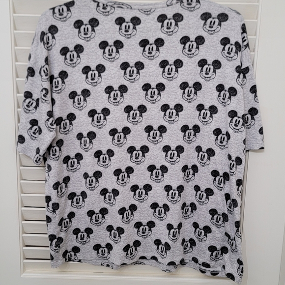 Disney 100 Size M(8-10) Mickey Mouse All Over Print Soft Pajama Top - Picture 7 of 9